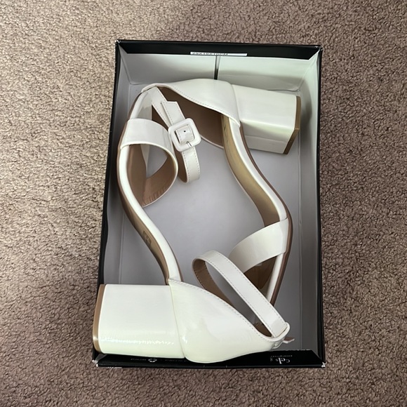 Go On Sandal - CL by Laundry - Picture 4 of 5